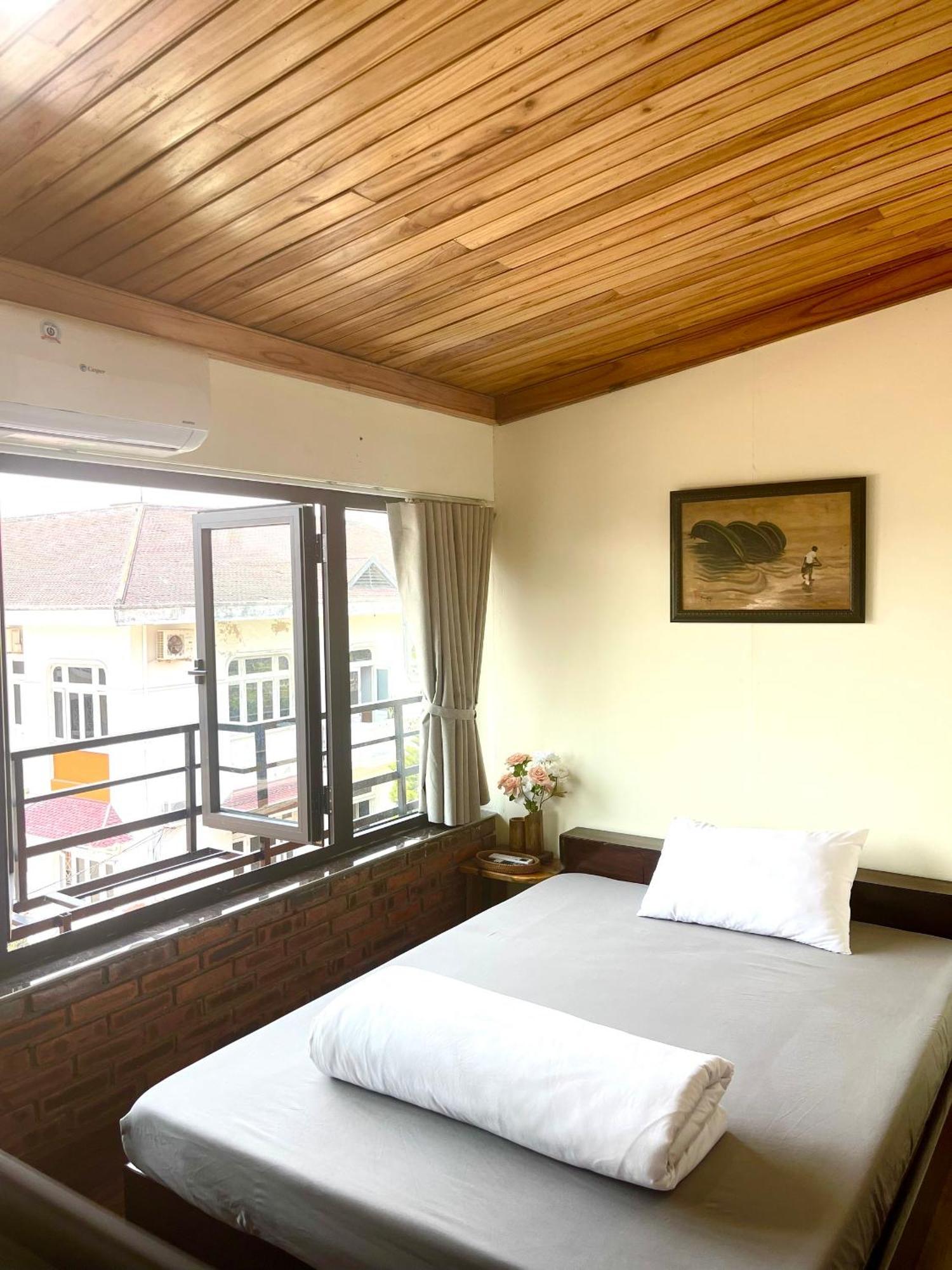 Homestay Minh Tu Hué Eksteriør billede